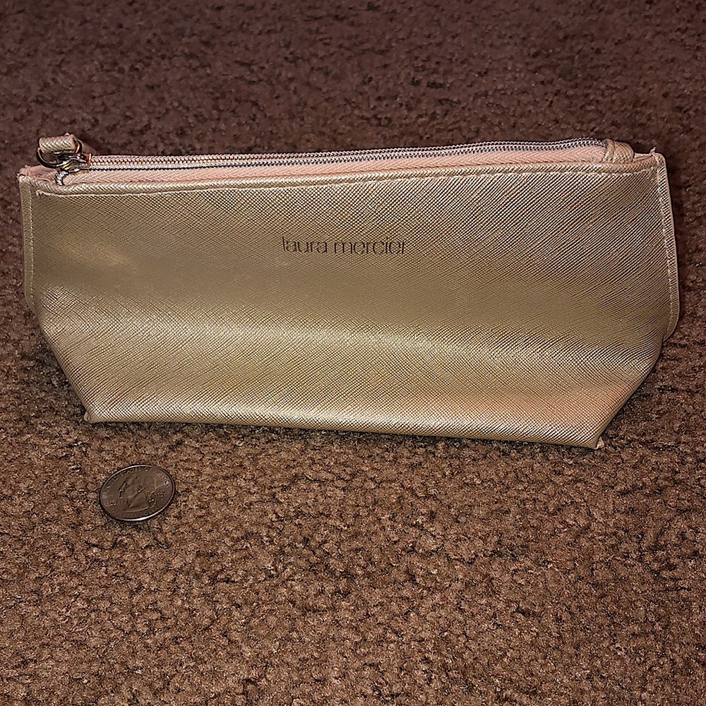 BRAND NEW Laura Mercier Makeup/Travel bag